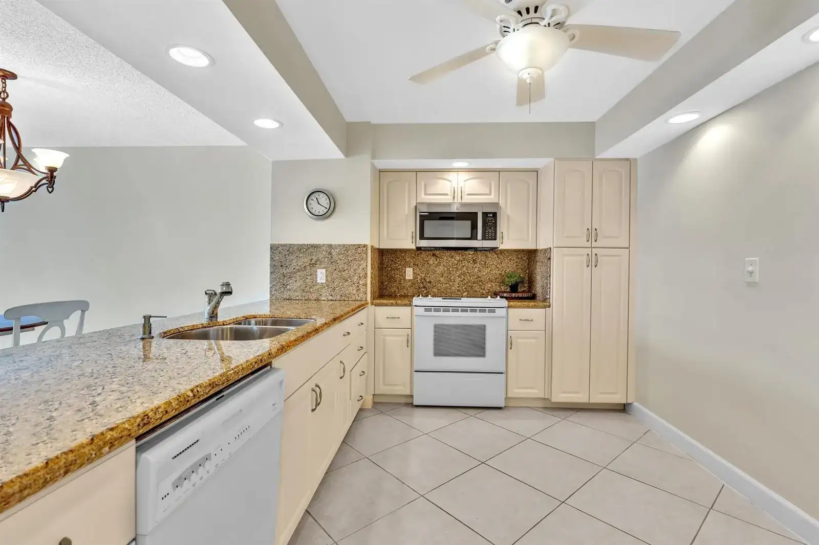 1150 HILLSBORO MILE # 914, Hillsboro Beach FL 33062 photo 4