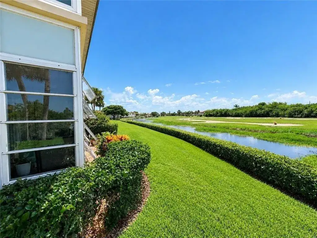 73 Royal Oak Court # 101, Vero Beach FL 32962 photo 4