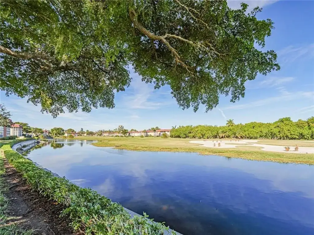 73 Royal Oak Court # 101, Vero Beach FL 32962 photo 5