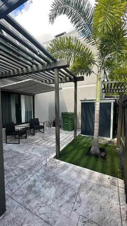 11205 NW 15TH Street # 11205, Pembroke Pines FL 33026 photo 2