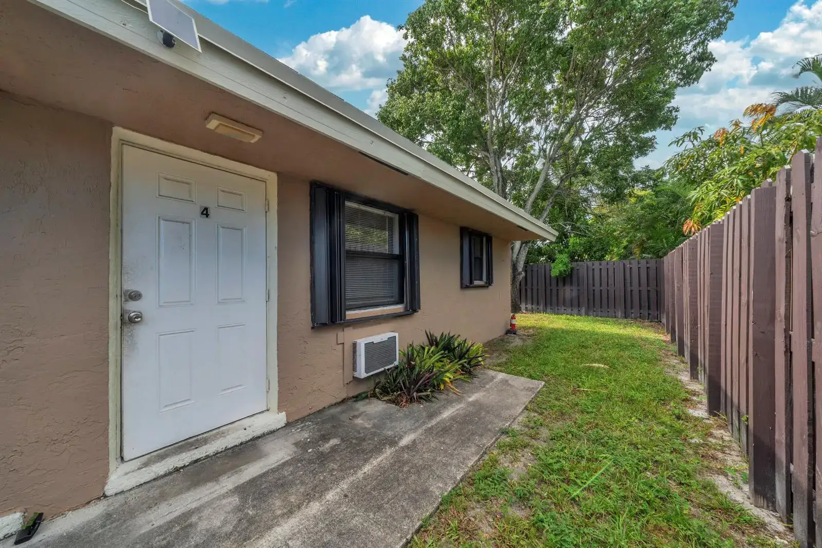237 SW 5th Street # 4D, Deerfield Beach FL 33441 photo 5