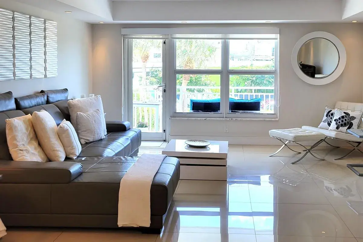3000 E SUNRISE Boulevard # 2B, Fort Lauderdale FL 33304