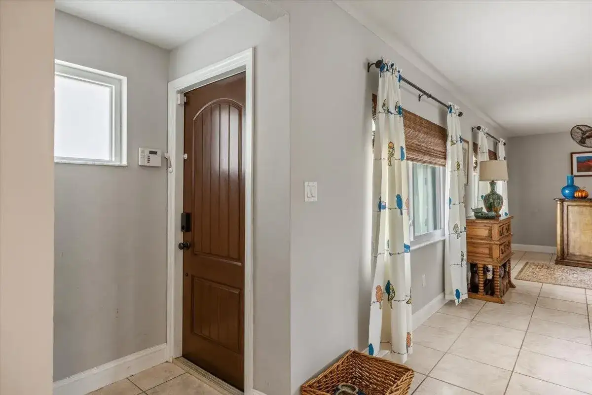 5904 Killarney Avenue, Fort Pierce FL 34951 photo 5