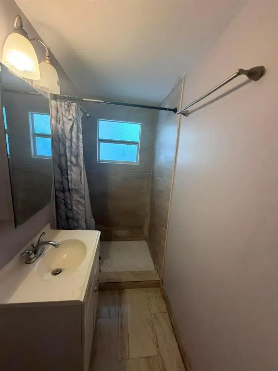 420 Lilac Court # B, West Palm Beach FL 33407 photo 2