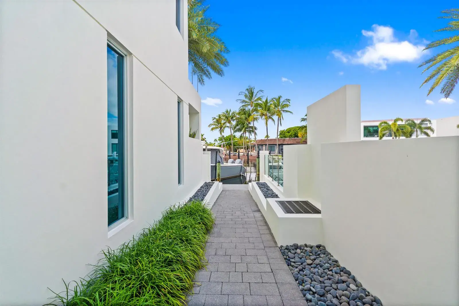 221 Shore Court, Lauderdale By The Sea FL 33308