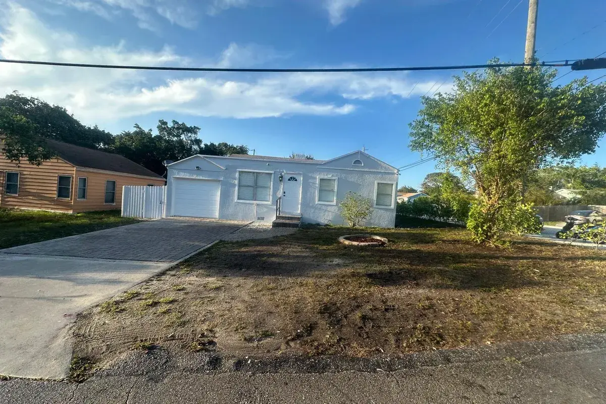 801 HAMPTON Road, West Palm Beach FL 33405