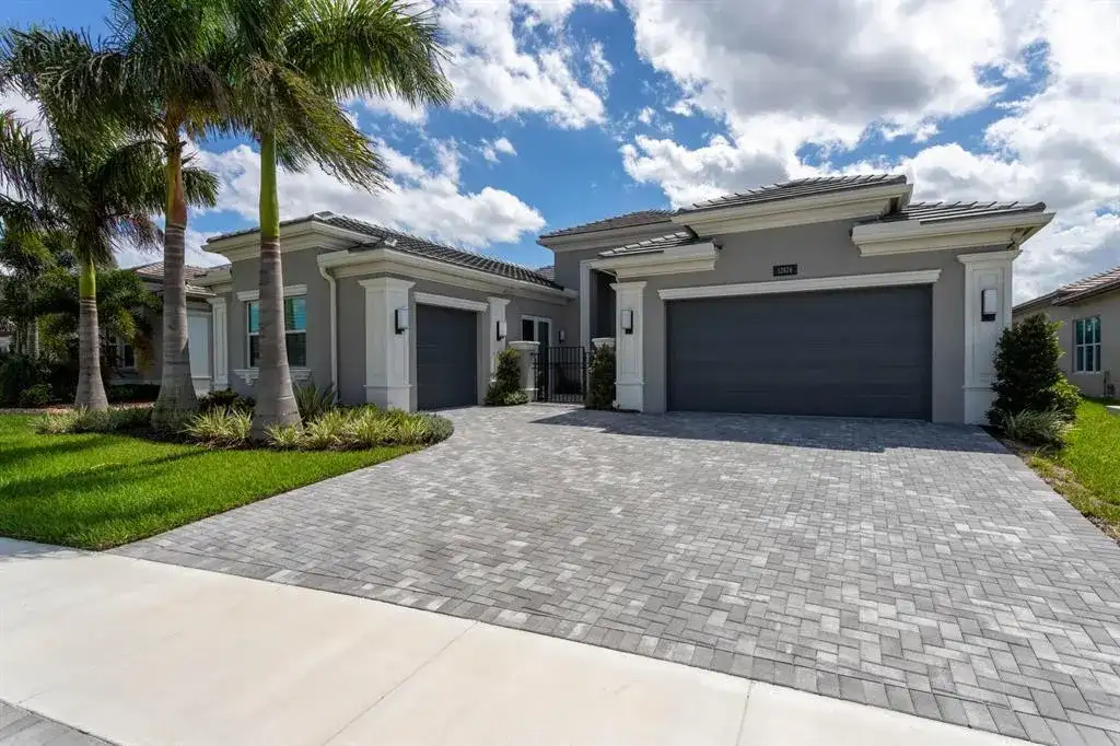 12824 VENETO SPRINGS Drive, Boynton Beach FL 33473 photo 2