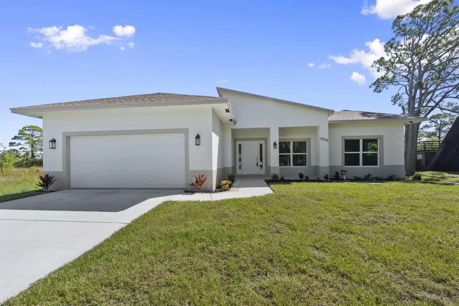 5310 Sunset Boulevard, Fort Pierce FL 34982 photo 3