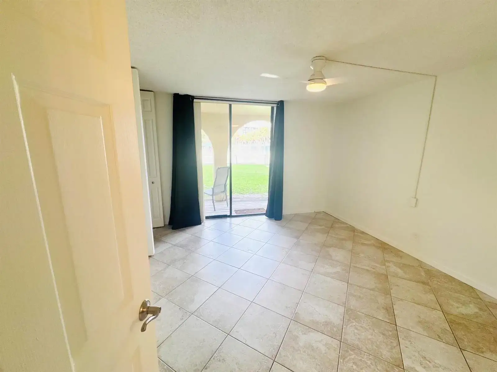 2820 TENNIS CLUB Drive # 206, West Palm Beach FL 33417 photo 4