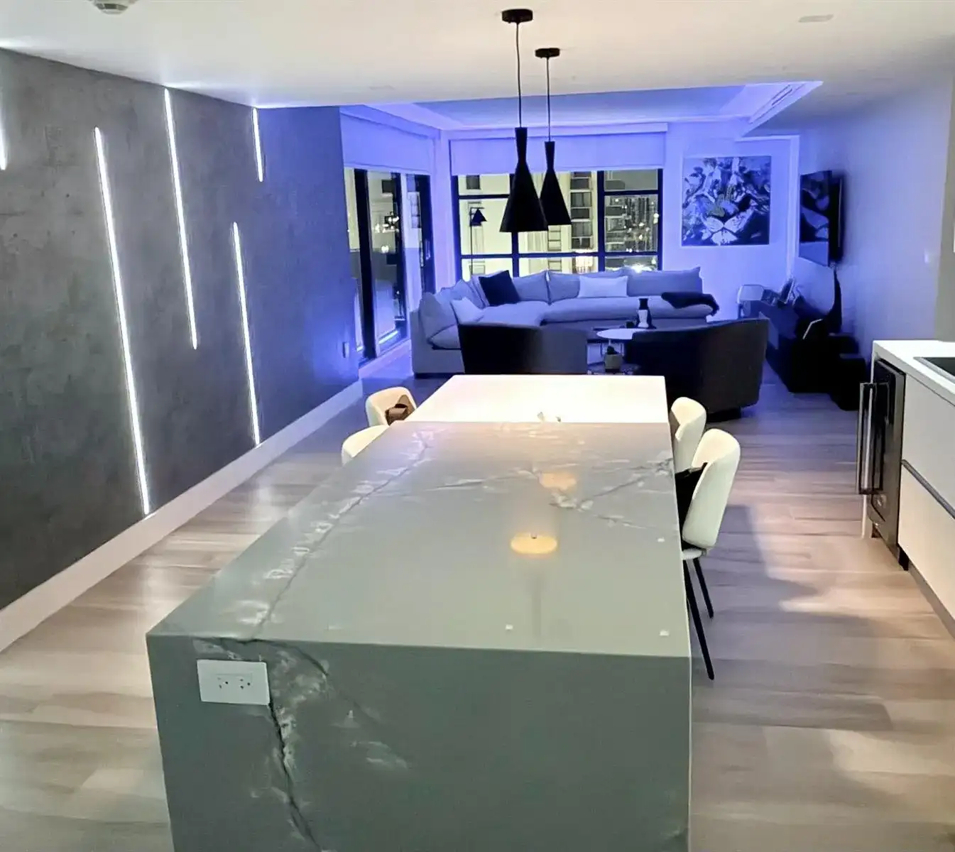 3675 N COUNTRY CLUB Drive # 1909, Aventura FL 33180