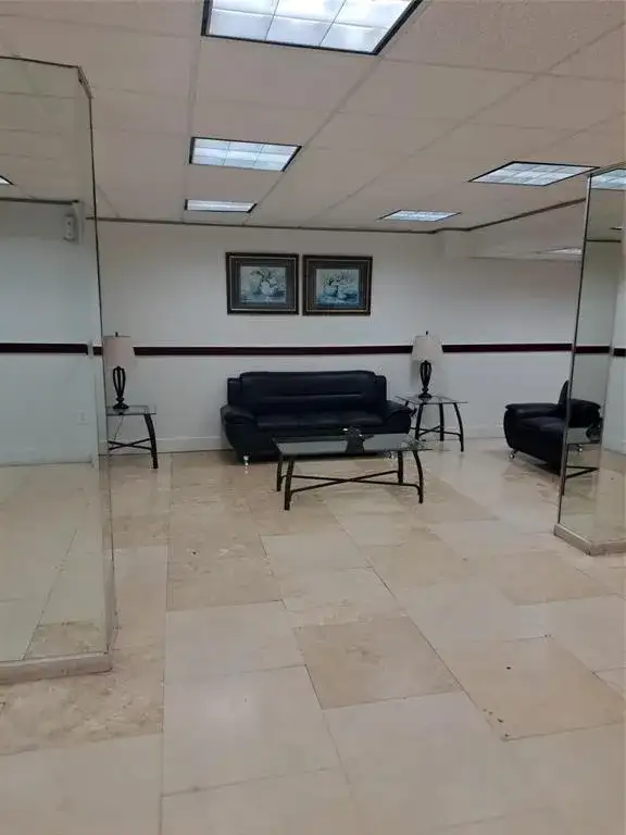 4174 Inverrary Drive # 505, Lauderhill FL 33319 photo 3