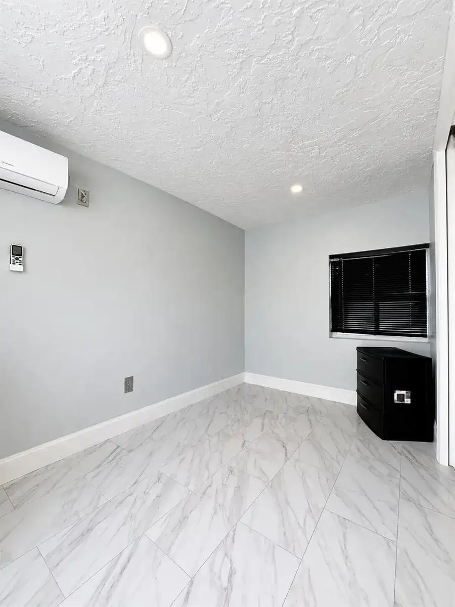 173 W 16TH Street, Riviera Beach FL 33404 photo 5