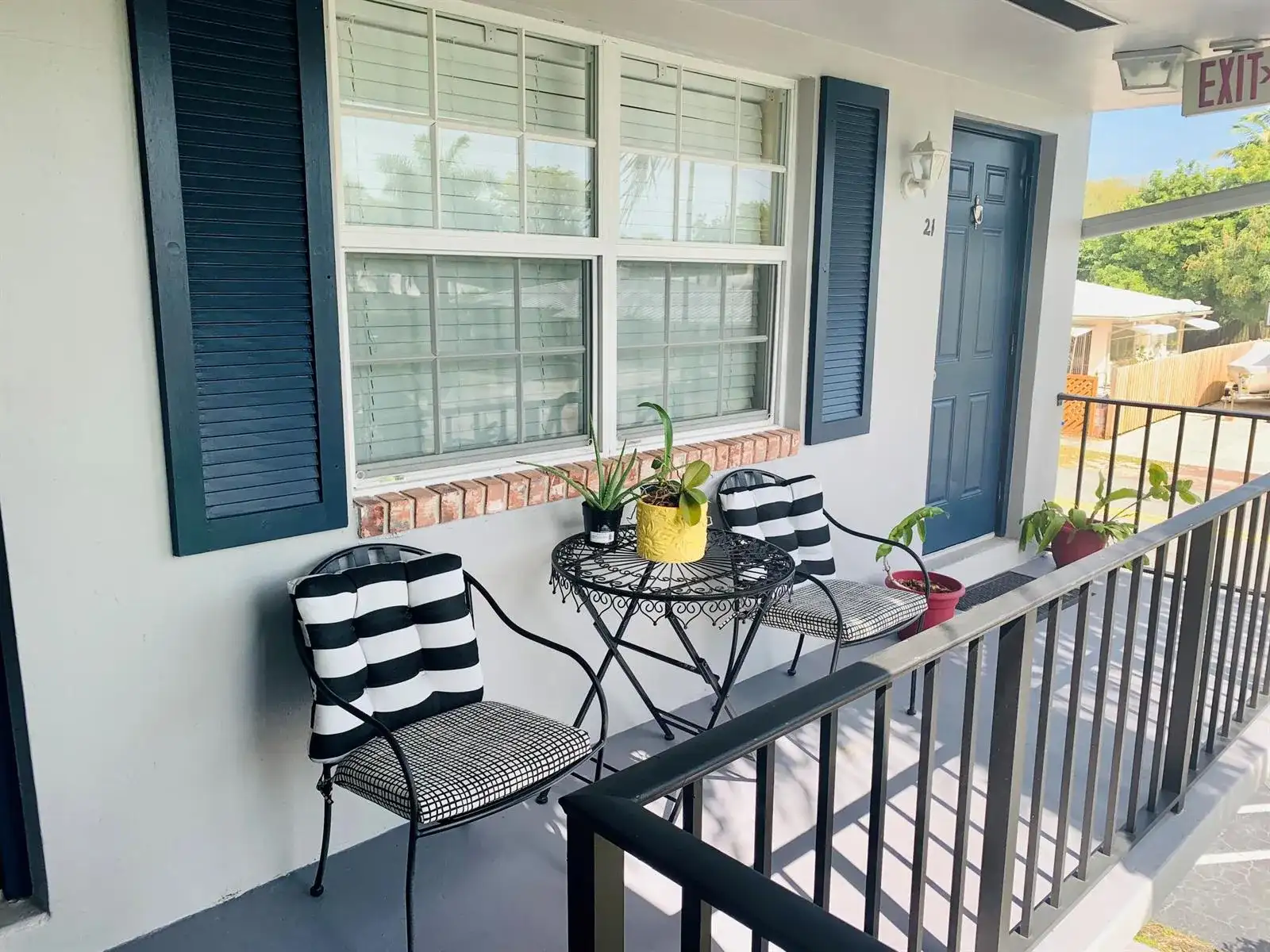 2701 MIDDLE RIVER Drive # 21, Fort Lauderdale FL 33306 photo 3