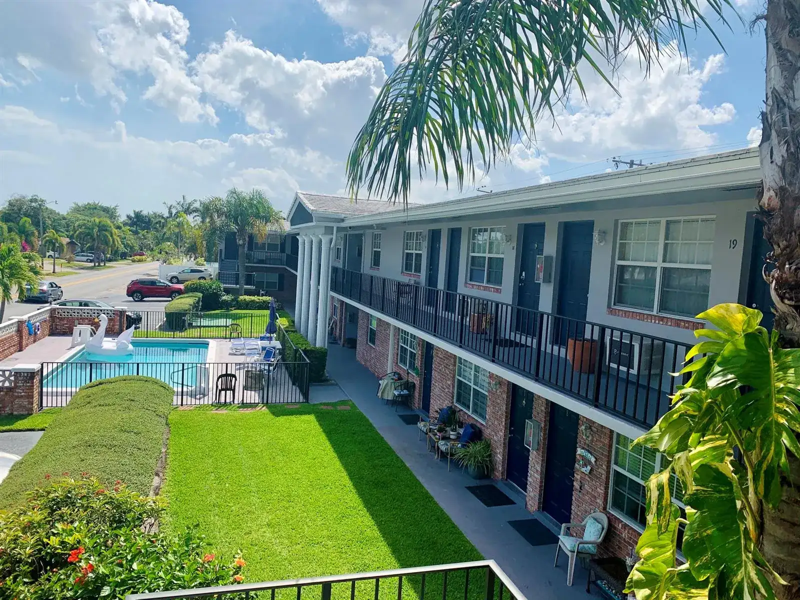 2701 MIDDLE RIVER Drive # 21, Fort Lauderdale FL 33306 photo 4