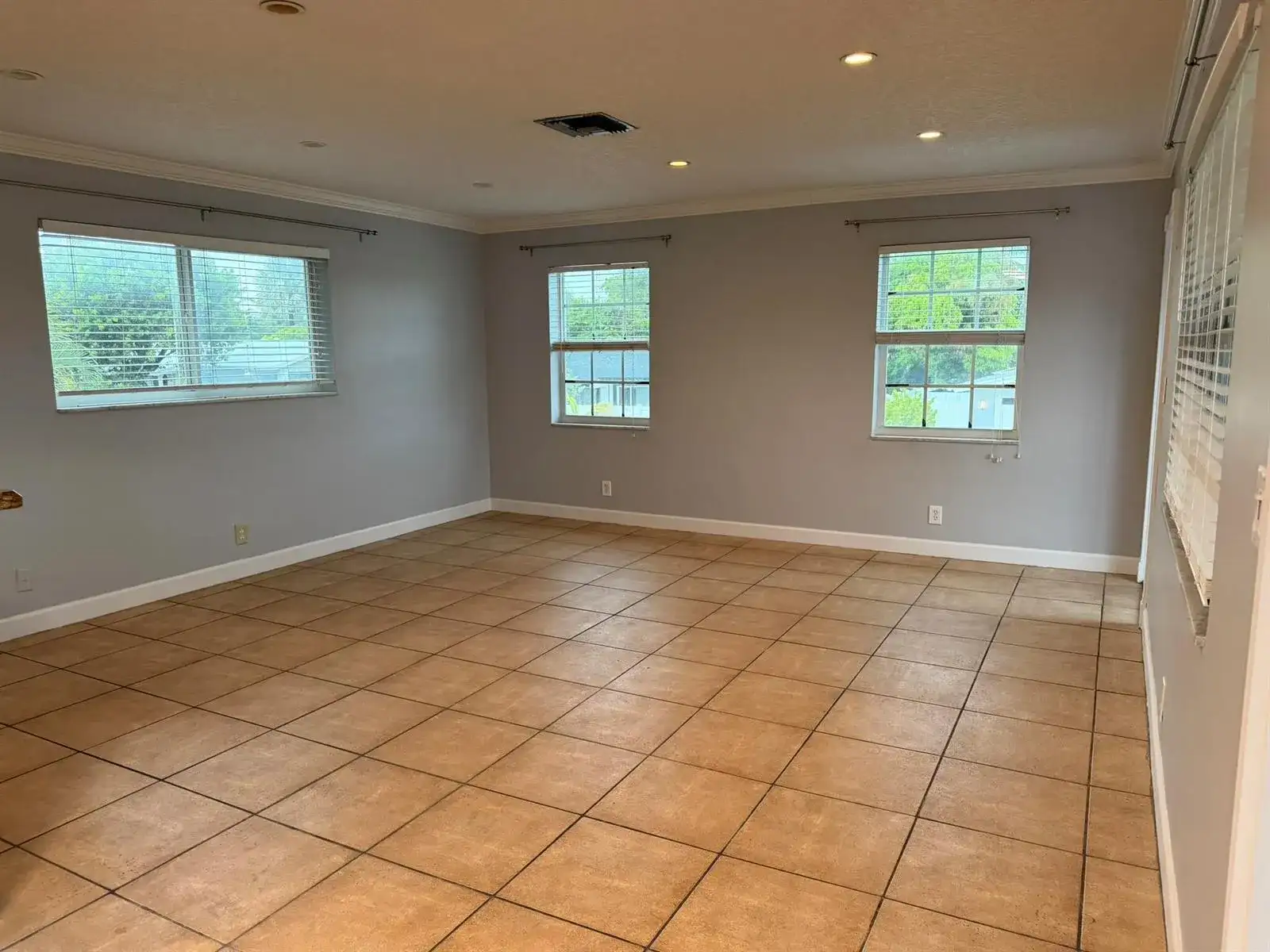 2701 MIDDLE RIVER Drive # 21, Fort Lauderdale FL 33306 photo 5