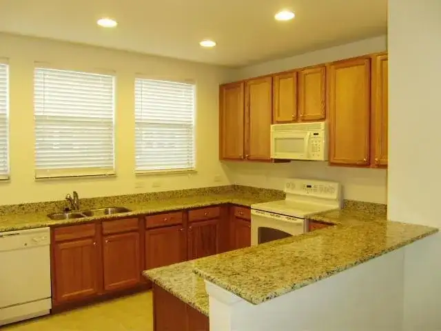810 Marina Del Ray Lane # 2, West Palm Beach FL 33401 photo 2