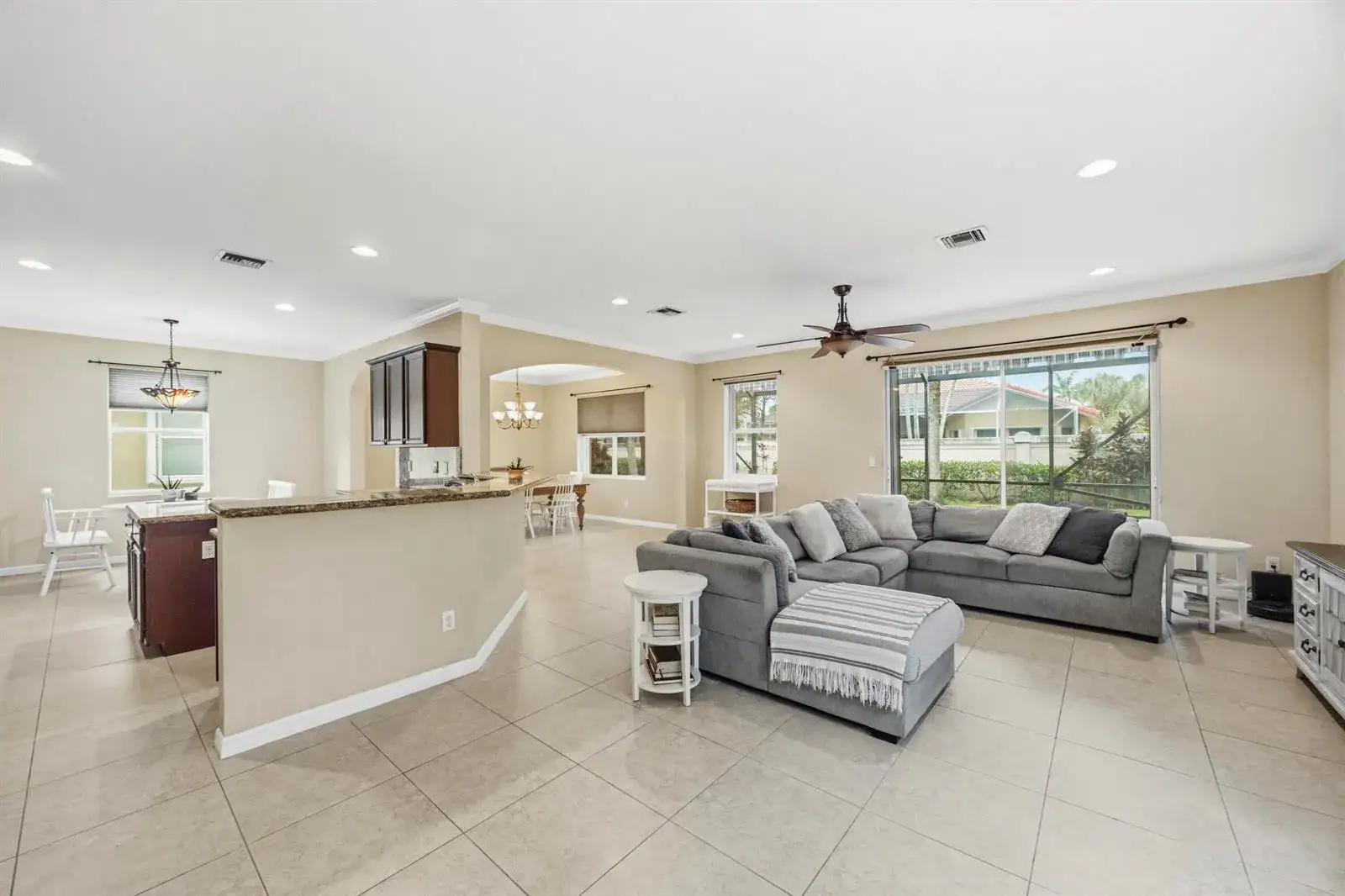 8462 LYONS RANCHES Road, Boynton Beach FL 33472 photo 4