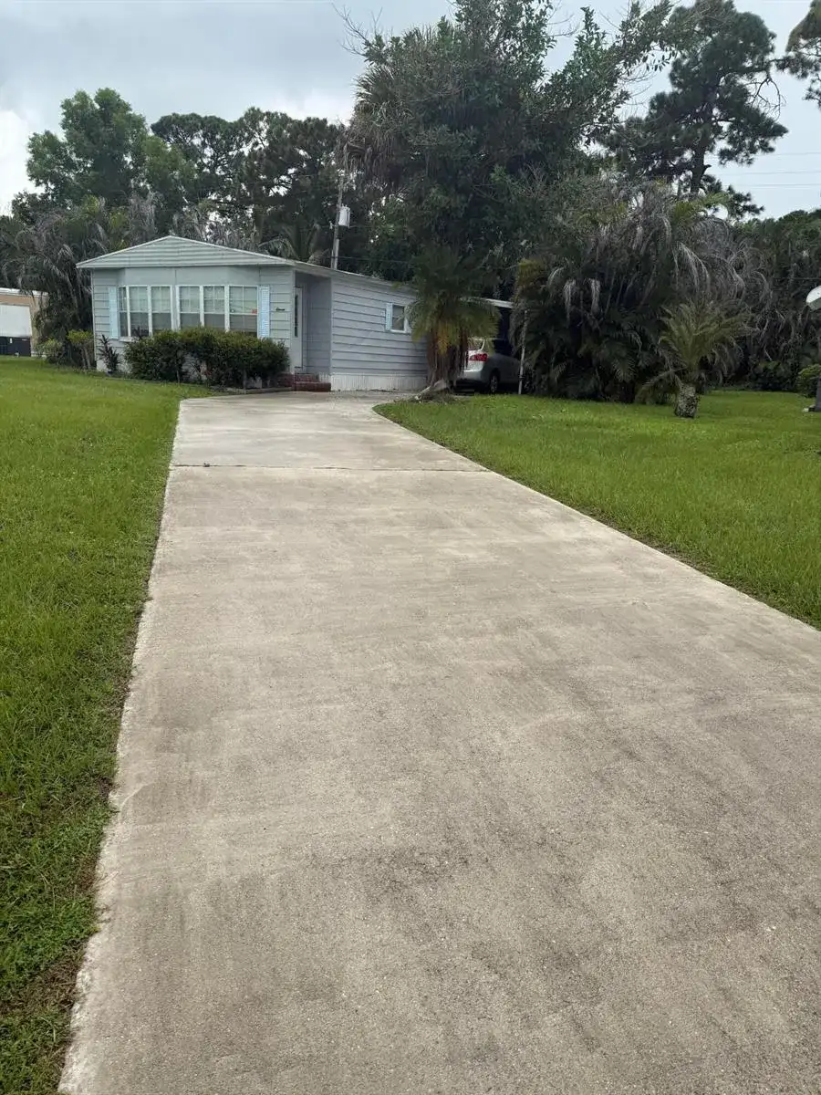 11 SE La Mesa, Port St. Lucie FL 34952 photo 3