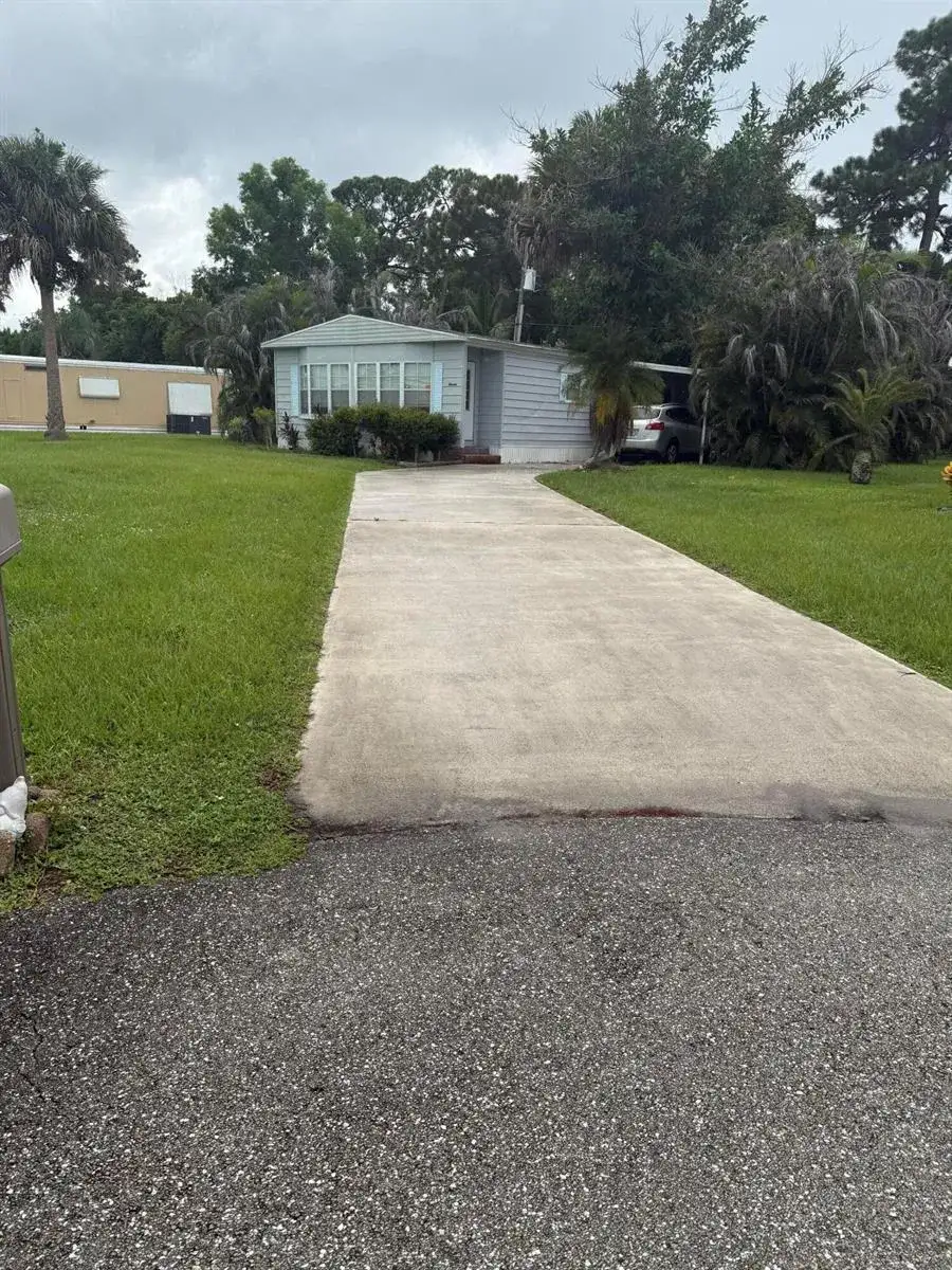 11 SE La Mesa, Port St. Lucie FL 34952 photo 4