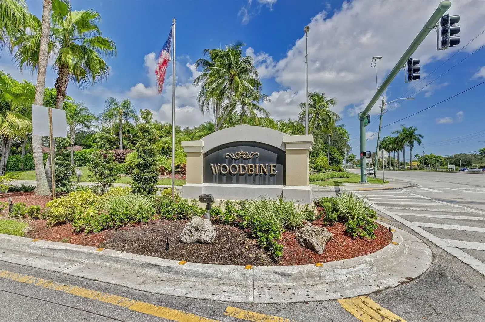 1020 Via Jardin, Riviera Beach FL 33418 photo 2