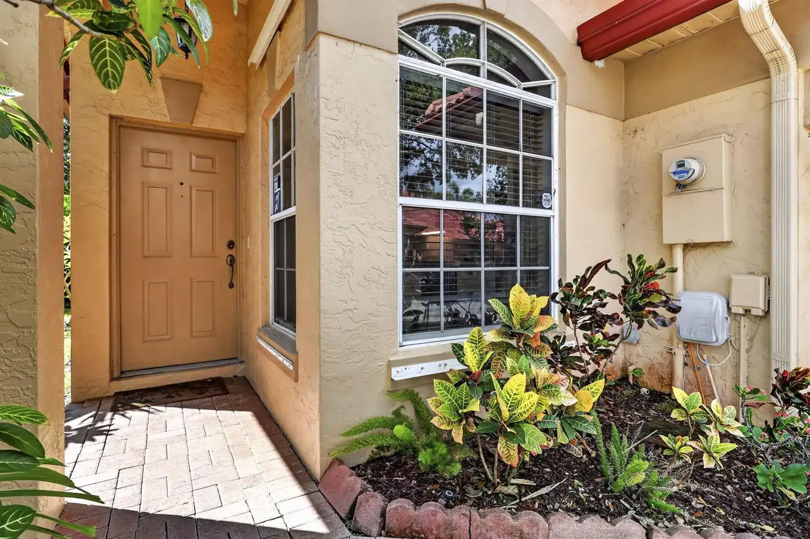 1020 Via Jardin, Riviera Beach FL 33418 photo 5