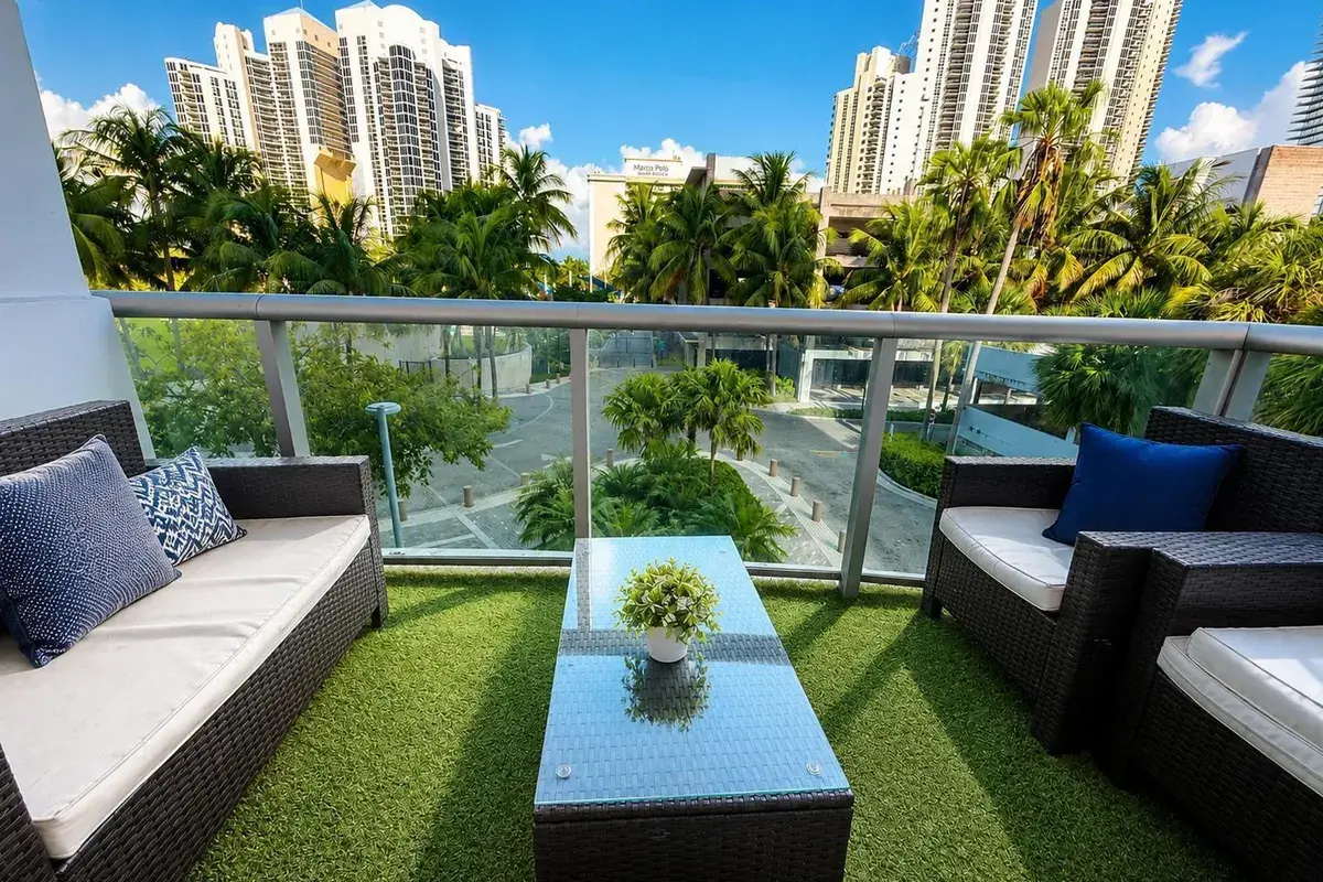 19370 Collins Avenue # 301, Sunny Isles Beach FL 33160