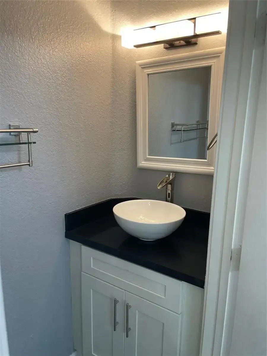 540 SAINT MICHELLE Way, Margate FL 33068 photo 4