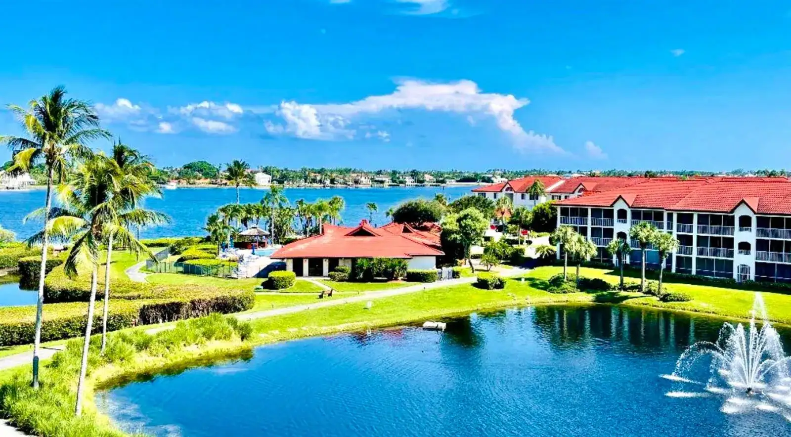 7030 Half Moon Circle # 216, Hypoluxo FL 33462 photo 3