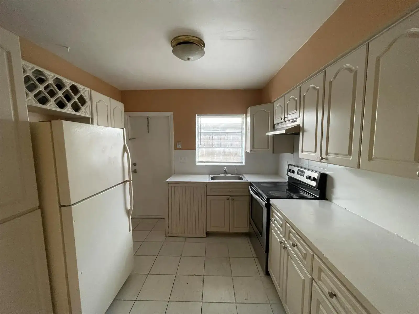 1314-1316 NW 8TH Avenue, Fort Lauderdale FL 33311 photo 2