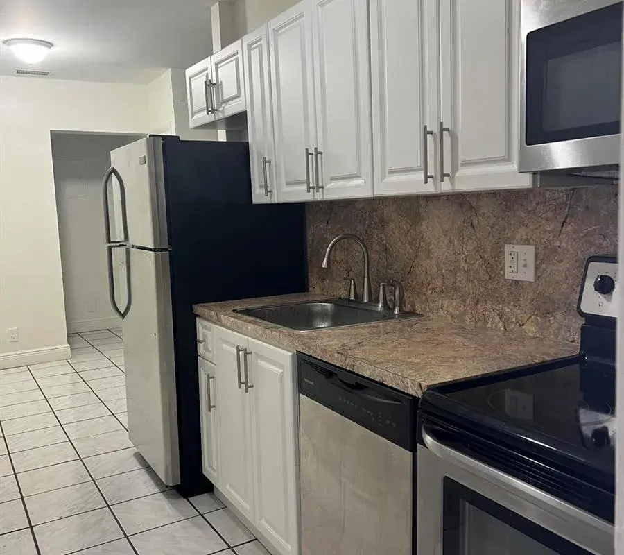 2600 S OCEAN Drive # S303, Hollywood FL 33019