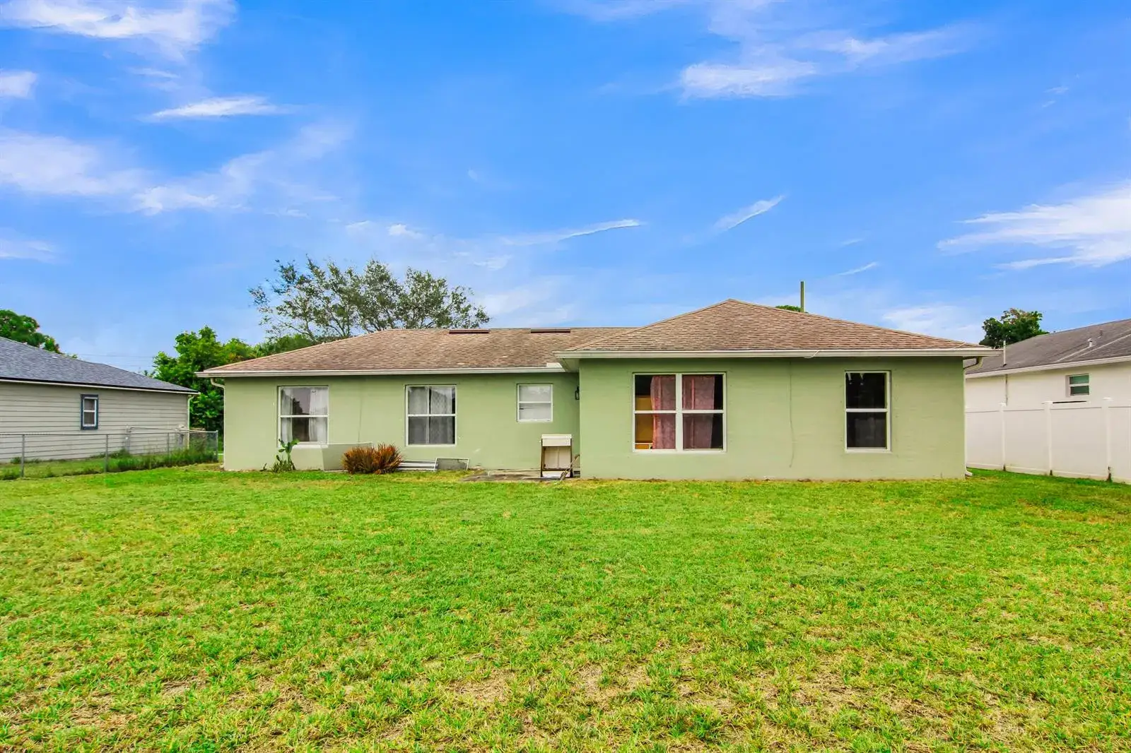 1002 SW ROMAINE Lane, Port St. Lucie FL 34953
