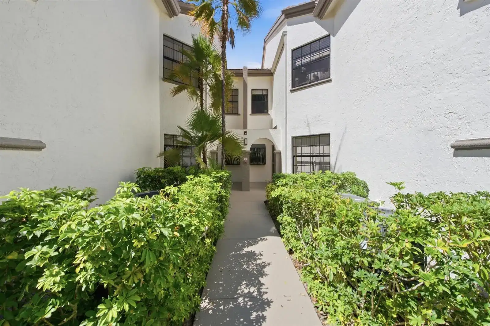 5219 EUROPA Drive, Boynton Beach FL 33437 photo 4