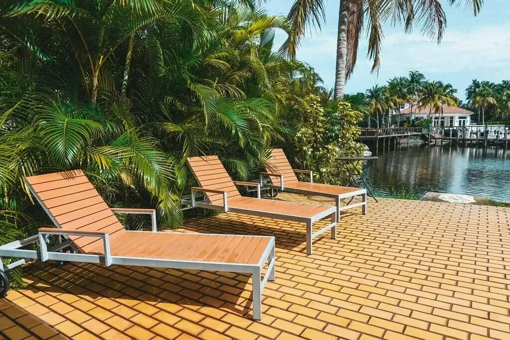 1104 WASHINGTON Street, Hollywood FL 33019 photo 5