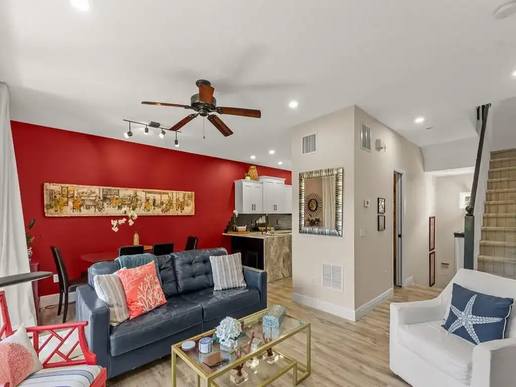 1640 42nd Square # 103, Vero Beach FL 32960