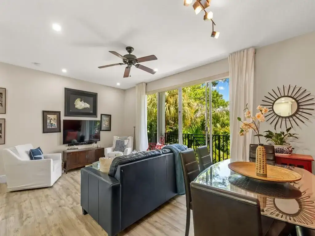 1640 42nd Square # 103, Vero Beach FL 32960 photo 4
