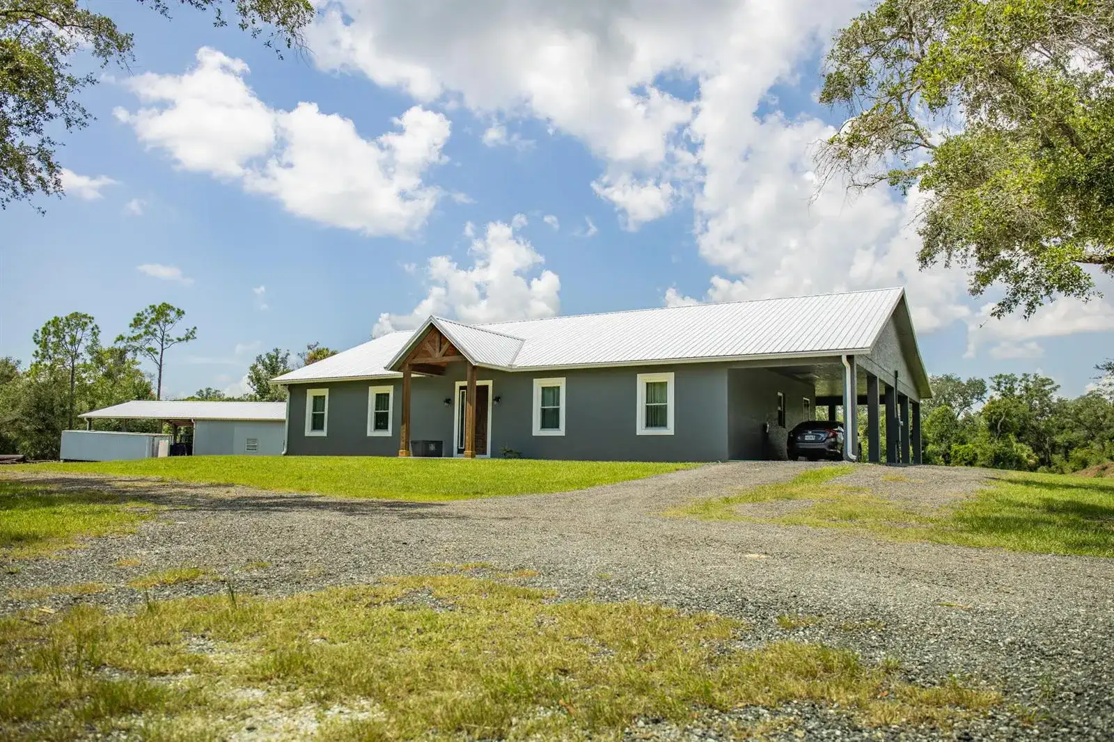 1112 NE 131st Lane, Okeechobee FL 34972 photo 5