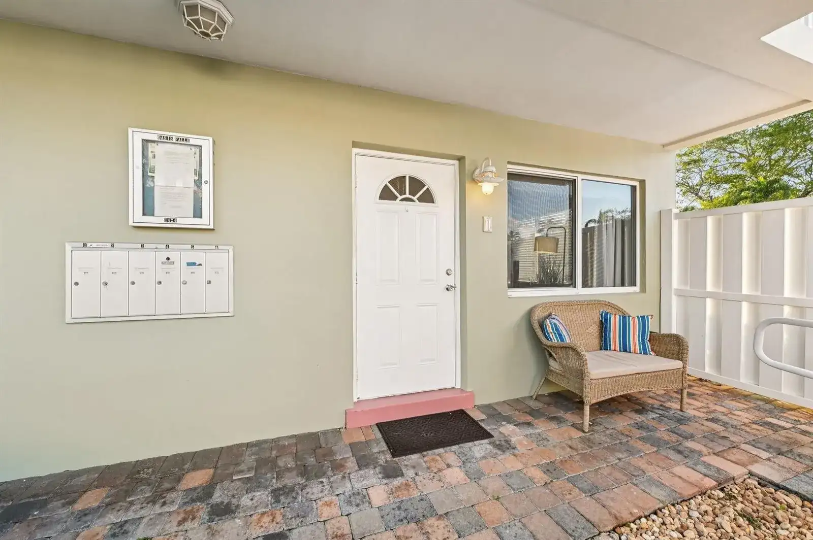 1424 Holly Heights Drive # 1, Fort Lauderdale FL 33304 photo 3