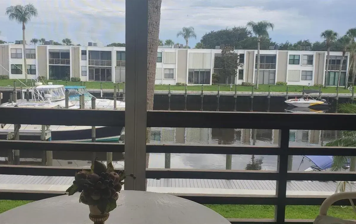 1950 SW Palm City Road # 207, Stuart FL 34994