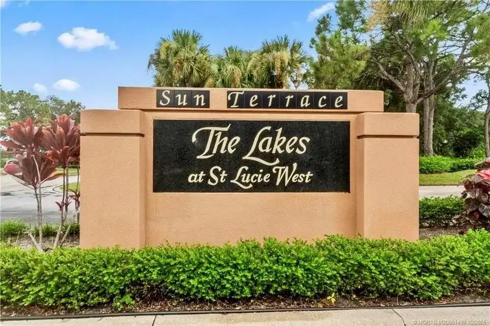 1242 NW SUN TERRACE Circle # 12A, Port St. Lucie FL 34986