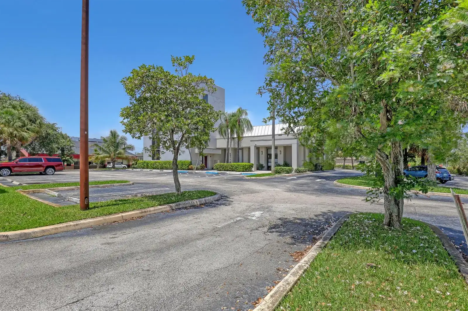2701 OKEECHOBEE Boulevard, West Palm Beach FL 33409 photo 3
