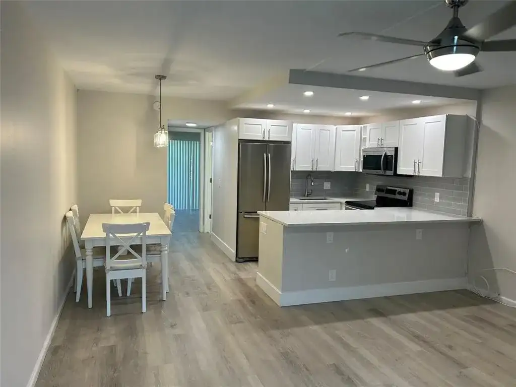 423 MARKHAM T # 423, Deerfield Beach FL 33442