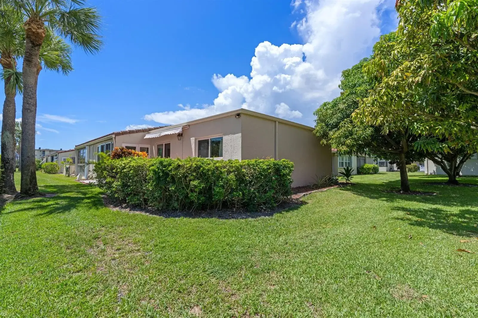 2534 Boundbrook Drive S # 115, West Palm Beach FL 33406 photo 2
