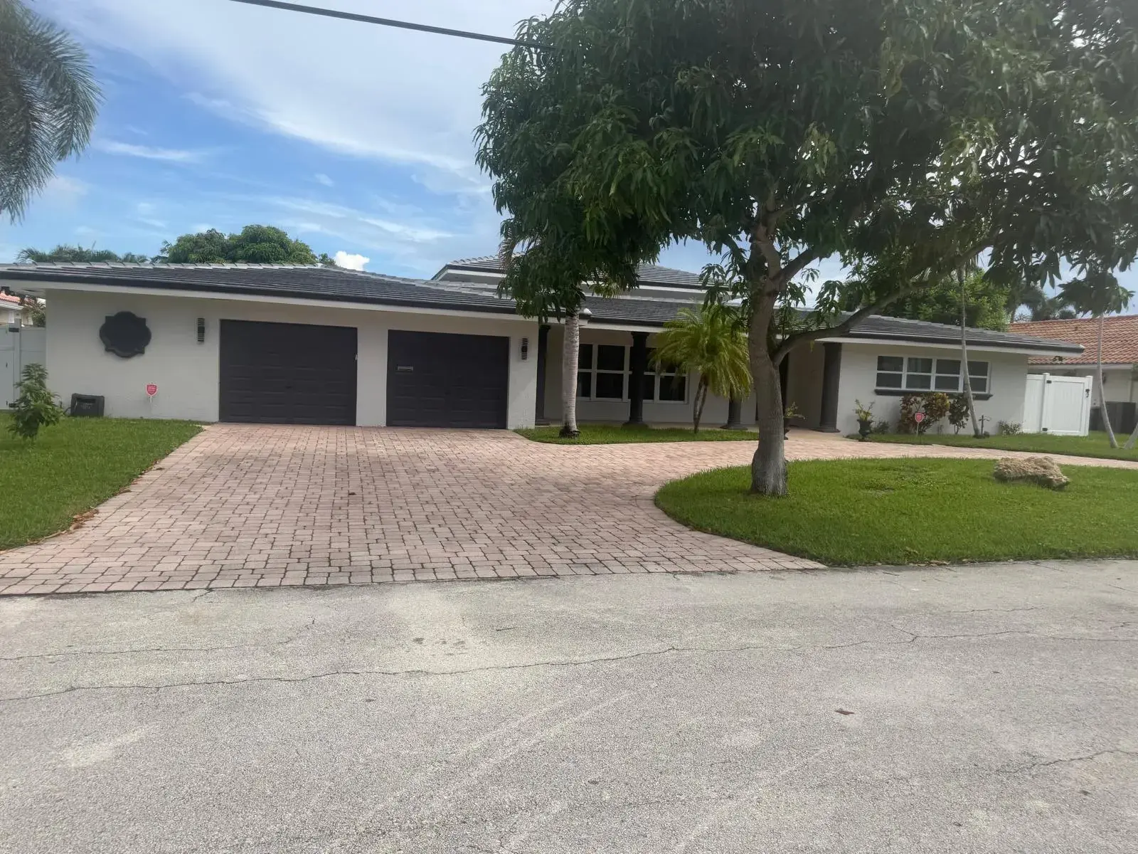 2121 NE 29TH Street, Lighthouse Point FL 33064
