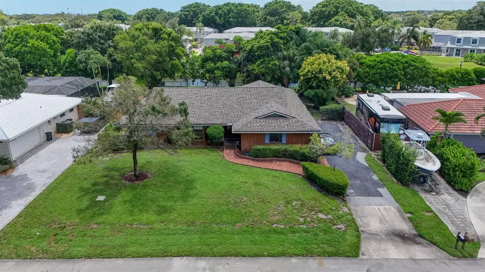 4126 Hickory Drive, Palm Beach Gardens FL 33418 photo 2