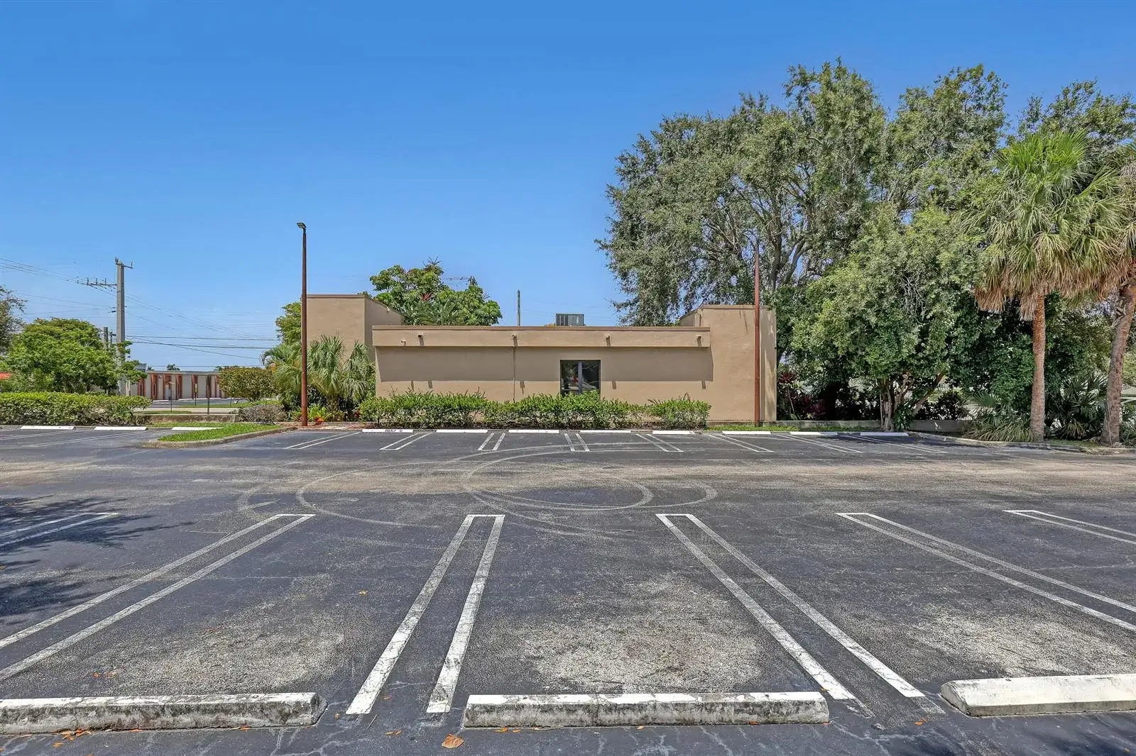801 SPENCER Drive, West Palm Beach FL 33409 photo 4