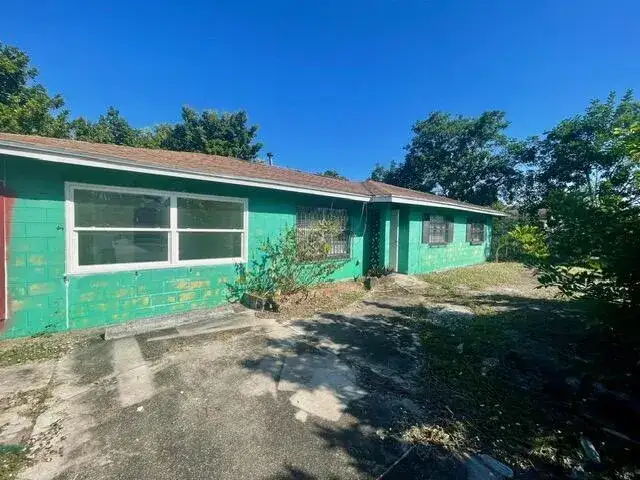 3106 Tropic Boulevard, Fort Pierce FL 34946 photo 2