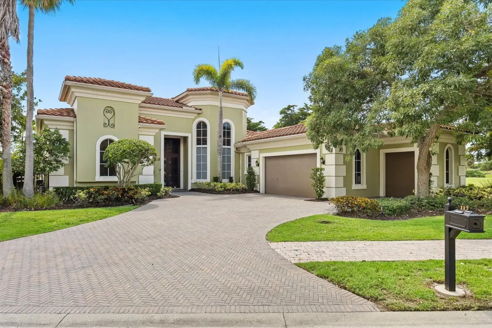 117 SE SAN PRIVERNO, Port St. Lucie FL 34984 photo 2