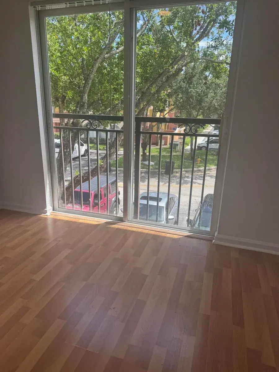 703 N SANTA CATALINA Circle # 703, North Lauderdale FL 33068