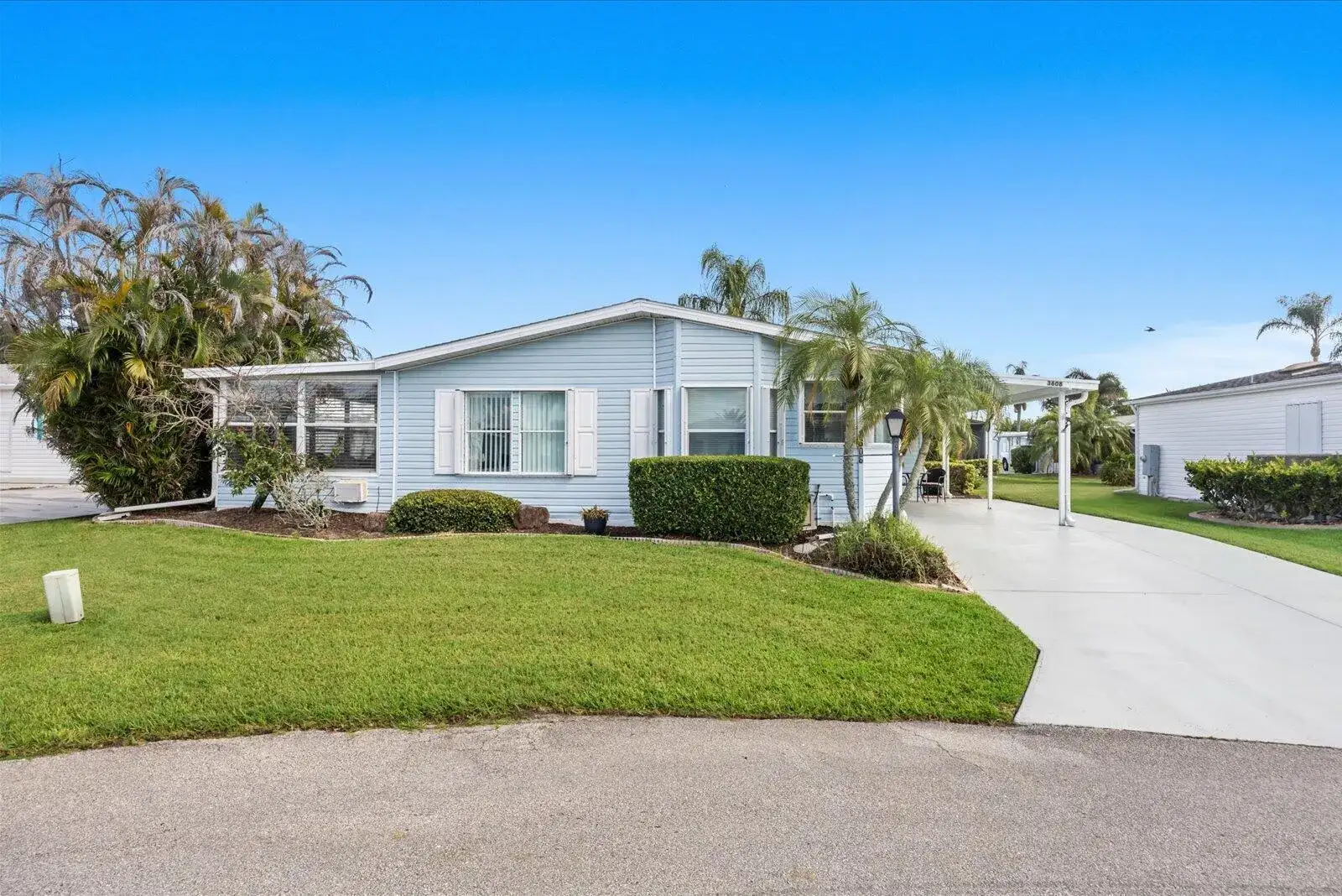 3608 Sleepy Hollow Lane, Port St. Lucie FL 34952 photo 2