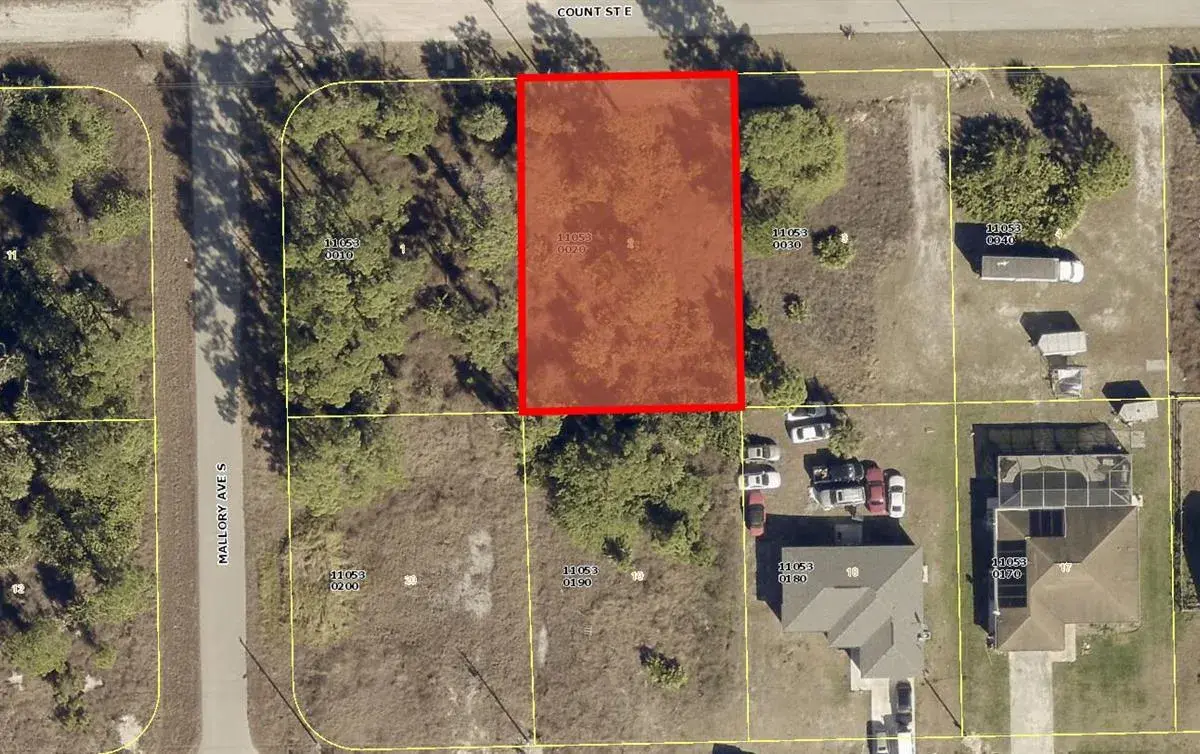 1236 COUNT Street E, Lehigh Acres FL 33974